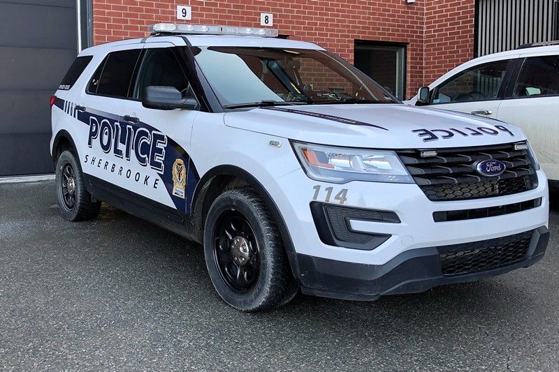 Arrestation à Sherbrooke: drogue et arme à feu saisies dans un véhicule